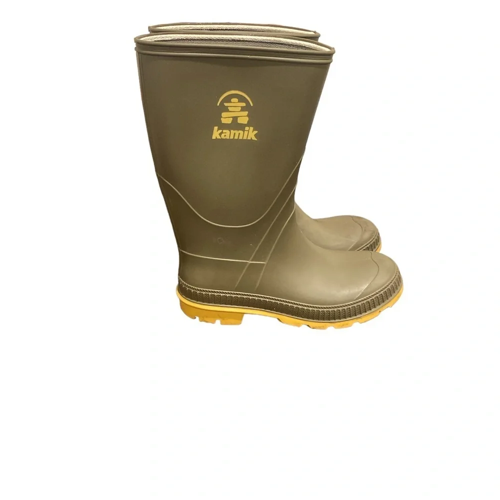 Kamik rain boots olive/yellow size 3 and joules welly socks Dino green